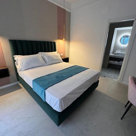 Hotiday Room Collection - Napoli Museo Suite Exterior photo